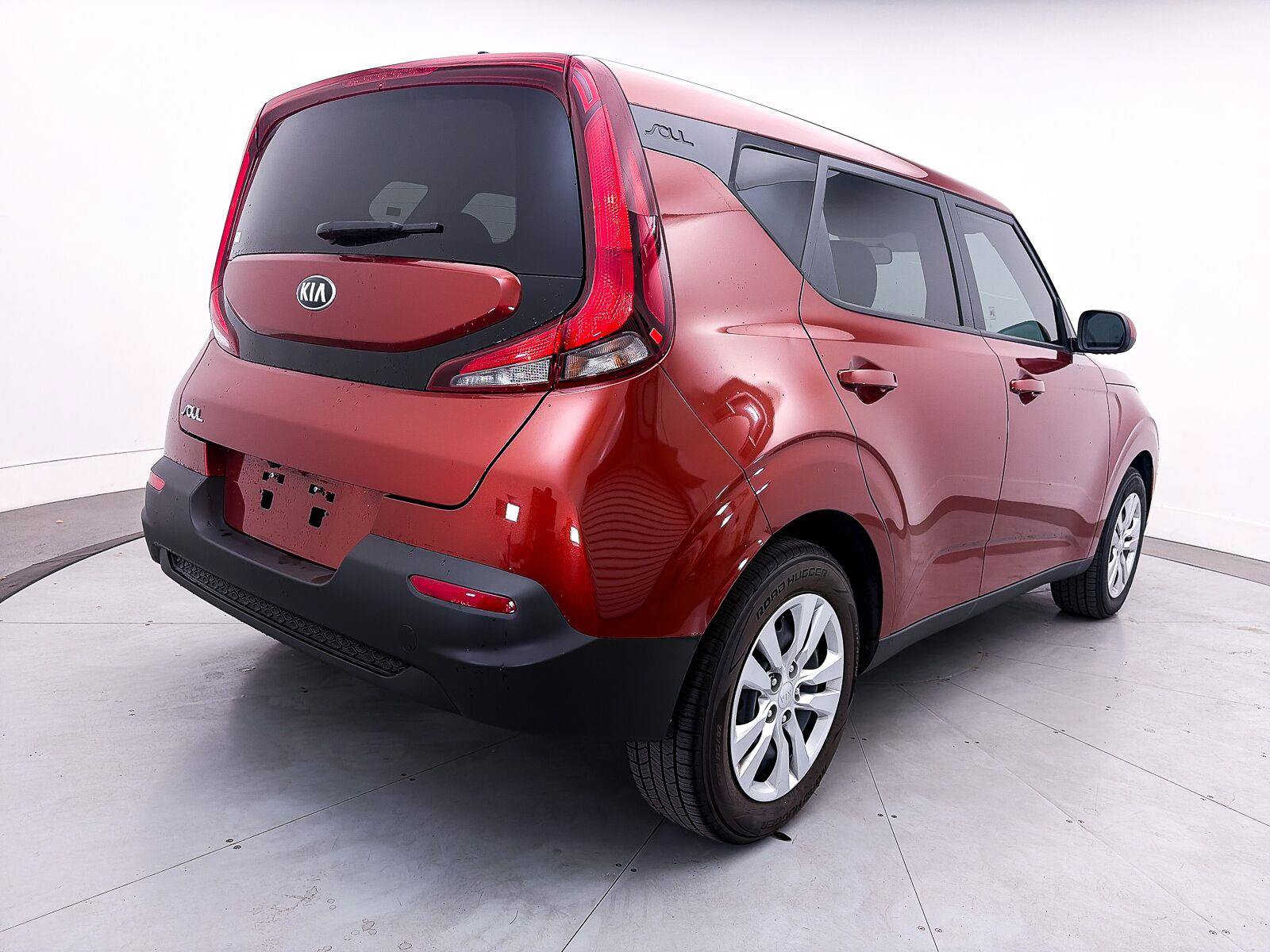 Used 2021 Kia Soul LX FWD image 14