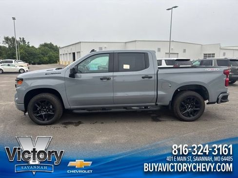 Used 2025 Chevrolet Silverado 1500 Custom w/ Turbomax Blackout Package AWD/4WD image 1