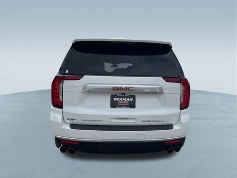 Used 2021 GMC Yukon XL Denali image 7