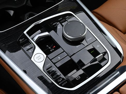 New 2026 BMW X5 xDrive50e w/ M Sport Package image 12