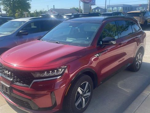 Used 2022 Kia Sorento S w/ Panoramic Sunroof Package FWD image 1