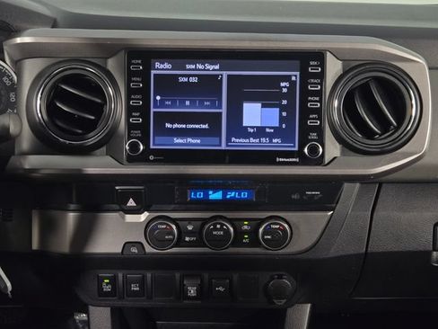 Used 2022 Toyota Tacoma SR5 w/ Technology Package RWD image 27