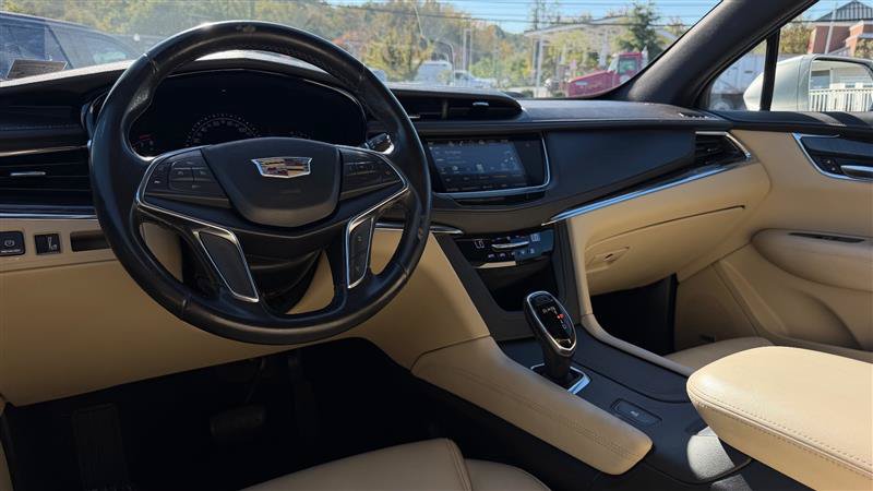 Used 2019 Cadillac XT5 FWD image 24