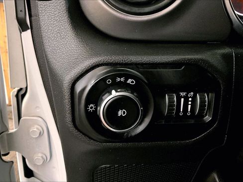 Used 2021 Jeep Wrangler Unlimited Sport image 31