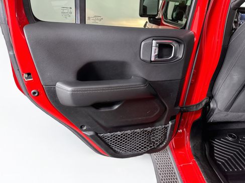 Used 2021 Jeep Wrangler Unlimited Sahara AWD/4WD image 24