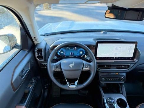 New 2025 Ford Bronco Sport Outer Banks w/ Sasquatch Outer Banks Package image 19