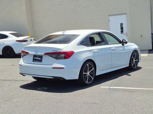 Used 2024 Honda Civic Touring image 6