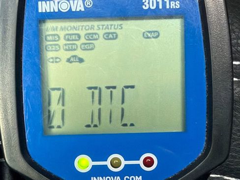 Used 2022 Honda Civic Sport image 2