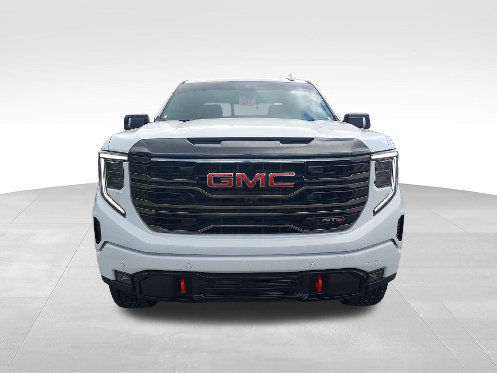 Used 2022 GMC Sierra 1500 AT4 w/ AT4 Premium Package AWD/4WD image 8