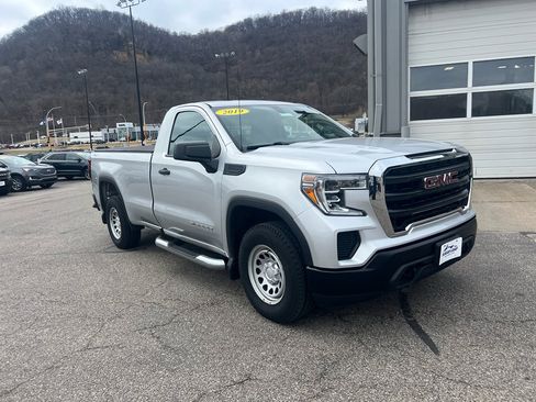 Used 2019 GMC Sierra 1500 4x4 Regular Cab w/ Convenience Package image 3
