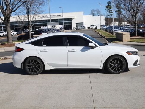 Used 2022 Honda Civic Sport Touring image 10