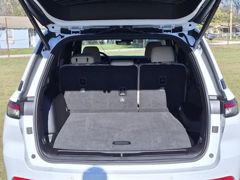 New 2025 Jeep Grand Cherokee Limited image 9