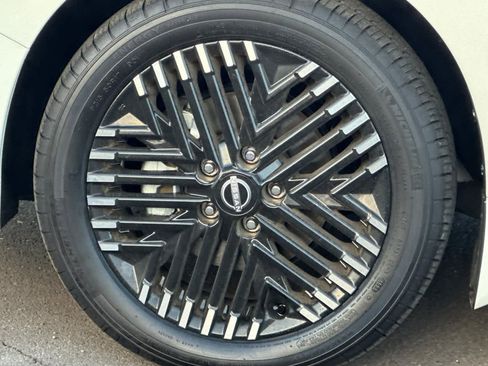 New 2025 Nissan Leaf SV Plus image 25