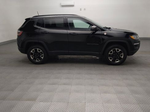Used 2018 Jeep Compass Trailhawk AWD/4WD image 11