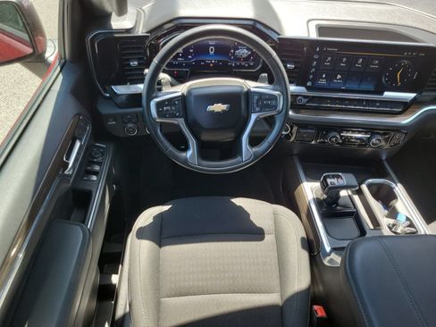 Used 2023 Chevrolet Silverado 1500 LT w/ Convenience Package II AWD/4WD image 15