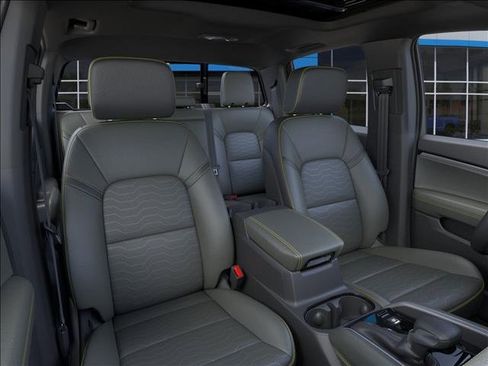 New 2025 Chevrolet Colorado ZR2 w/ Technology Package image 16