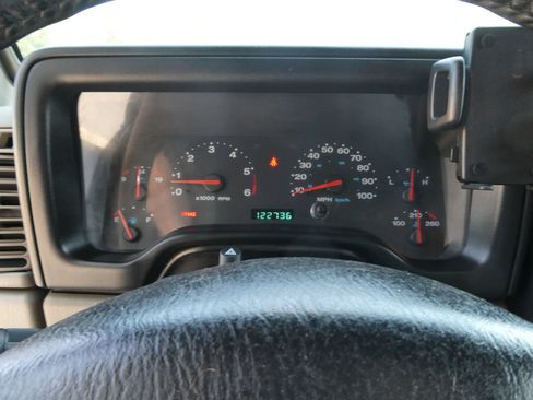Used 2004 Jeep Wrangler Sahara AWD/4WD image 17