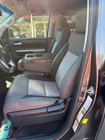 Used 2015 Toyota Tundra SR5 AWD/4WD image 8