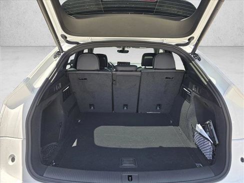 Used 2025 Audi Q5 2.0T Premium image 29