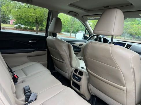 Used 2018 Honda Pilot EX-L image 17