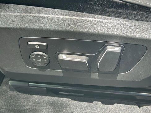 Used 2025 BMW X3 xDrive30i AWD/4WD image 17