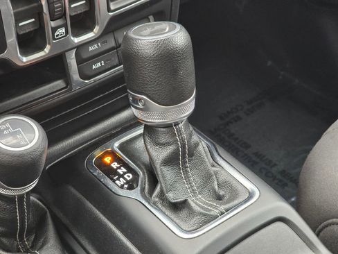 Used 2023 Jeep Wrangler Sahara w/ Cold Weather Group image 39