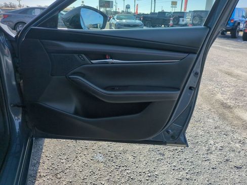 Used 2024 MAZDA MAZDA3 s image 28
