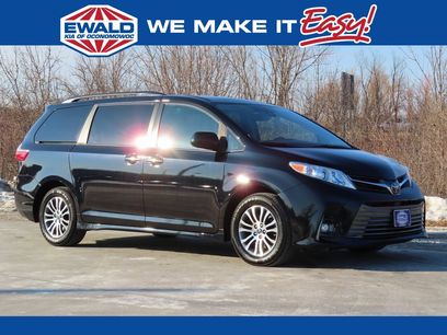 Used 2019 Toyota Sienna XLE w/ XLE Navigation Package