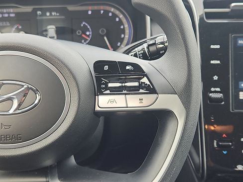 Certified 2024 Hyundai Tucson SEL AWD/4WD image 16