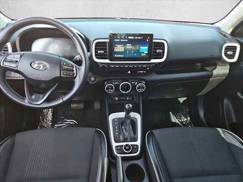 Certified 2023 Hyundai Venue Limited image 23