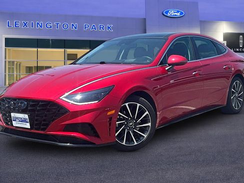 Used 2020 Hyundai Sonata Limited FWD image 3