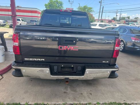 Used 2015 GMC Sierra 1500 SLE w/ SLE Value Package AWD/4WD image 3