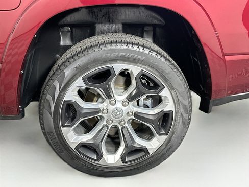 Used 2022 RAM 1500 Limited image 11