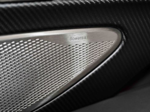 Used 2024 Aston Martin DB12 Coupe image 33