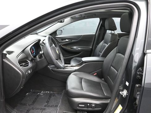 Used 2017 Chevrolet Malibu Premier w/ Premier Sun and Wheel Package image 34
