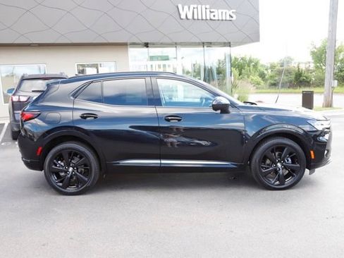 Used 2022 Buick Envision Preferred AWD/4WD image 2
