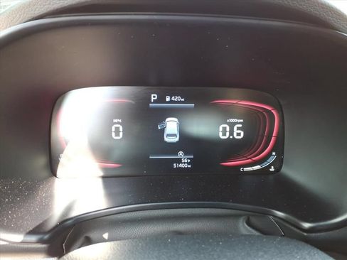 Used 2024 Kia Soul LX w/ Option Group 015 FWD image 17