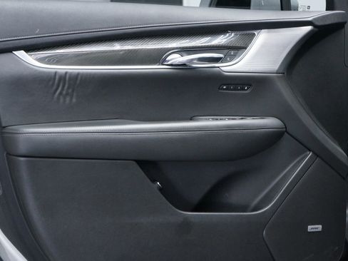 Used 2020 Cadillac XT6 Sport image 27