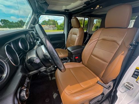 Used 2020 Jeep Wrangler Unlimited Sahara AWD/4WD image 22