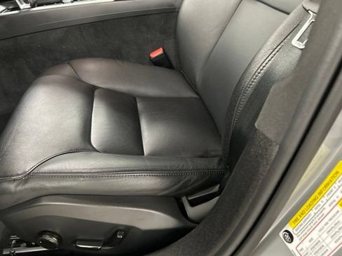 Used 2025 Volvo S60 B5 Core FWD image 7