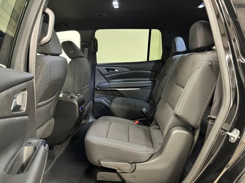 Used 2026 Chevrolet Traverse LT w/ LPO, Floor Liner Package FWD image 19