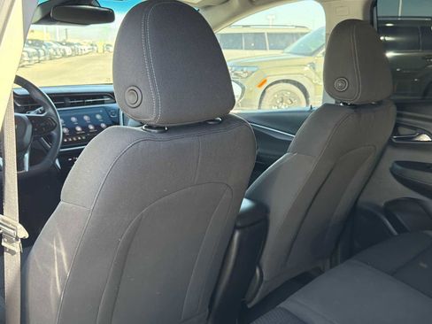 Used 2022 Chevrolet Bolt LT image 16