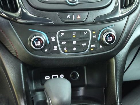 Used 2022 Chevrolet Equinox RS w/ LPO, Floor Liner Package FWD image 20