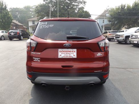 Used 2018 Ford Escape SE w/ SE Sync 3 Package AWD/4WD image 7