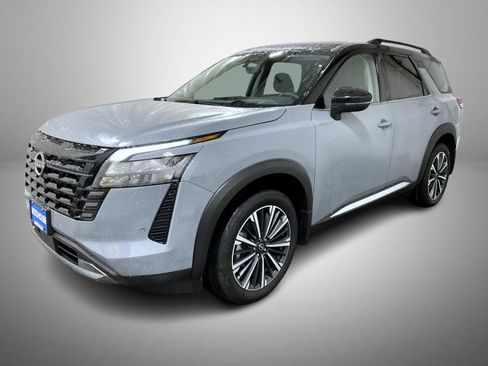 New 2026 Nissan Pathfinder Platinum AWD/4WD image 1