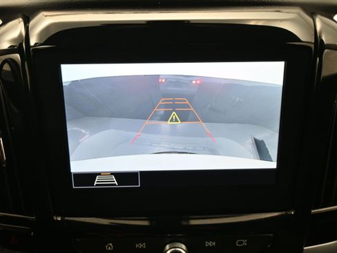 Used 2020 Chevrolet Traverse LT FWD image 16