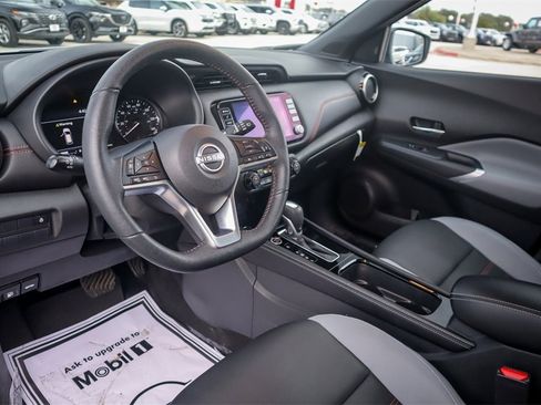 Used 2024 Nissan Kicks SR w/ SR Premium Package image 8