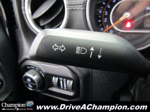 Used 2021 Jeep Gladiator Overland w/ Popular Equipment Package image 26