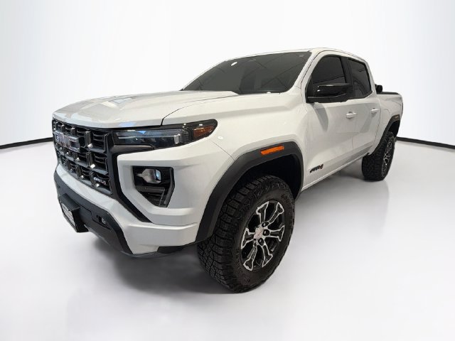 Used 2024 GMC Canyon AT4 w/ Technology Package AWD/4WD image 3