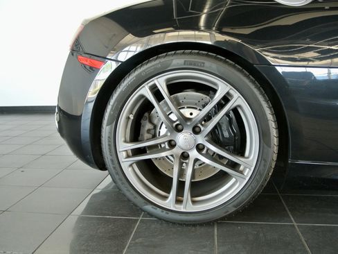 Used 2011 Audi R8 V10 AWD/4WD image 13